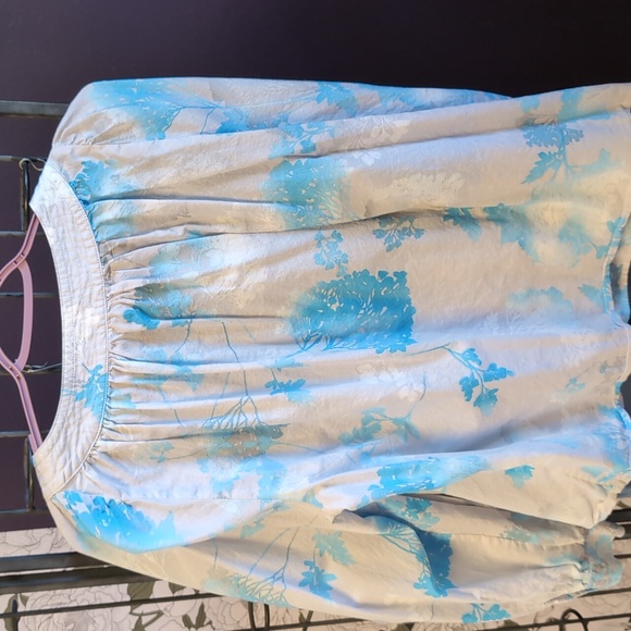 Calvin Klein Watercolor Peasant Top - Picture 9 of 9